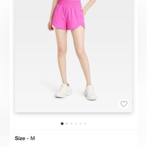 NWT all in motion women’s high rise crinkle shorts.